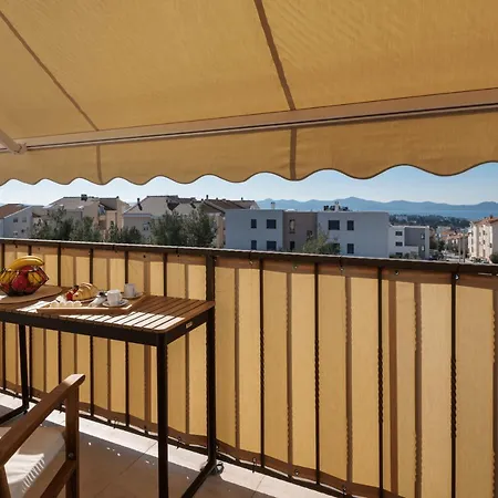 La Prima Olivia Apartman Zára