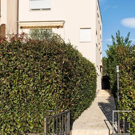 Apartman La Prima Olivia Zára